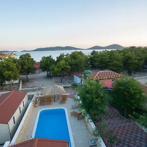 Camp Lana Campingplatz Drage